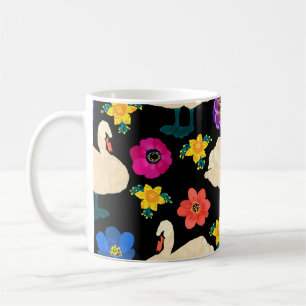Mug Cygnes, fleurs, arrière - plan noir dessiné à la m