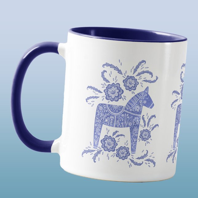 Mug Dala suédois Cheval Périwinkle Bleu et Blanc (Swedish Dala Horse folk art blue and white mug)