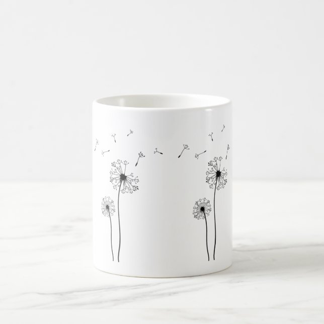Mug Dandelion noir et blanc soufflant dans le vent (Centre)