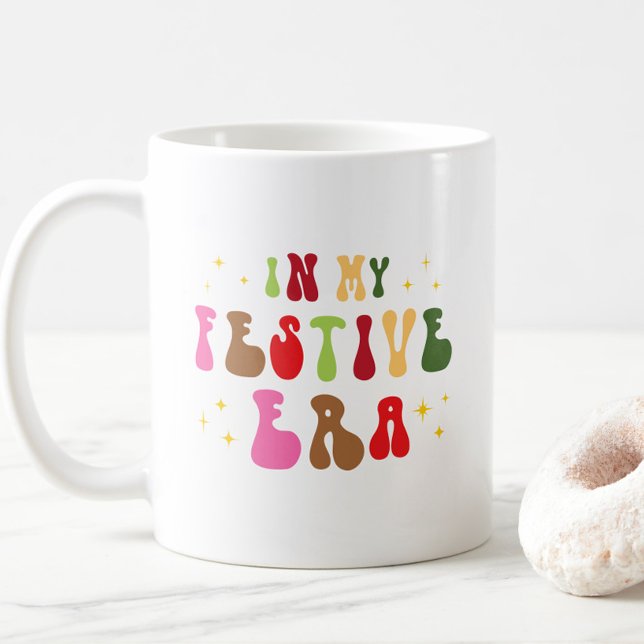 Mug Dans mon époque festive Noël drôle (In My Festive Era Funny Christmas Mug, Retro Holiday Gift, Teen Gift, Hostess Gift, Secret Santa)