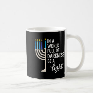 Mug Dans un monde plein de ténèbres Soyez une lumière 