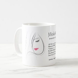 Mug De belles lèvres roses composent la marque de l'ar