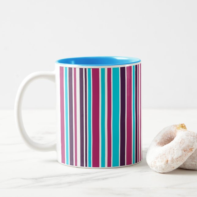Mug De Café À Deux Tons À Rayures De Violet Rose E (Avec donut)