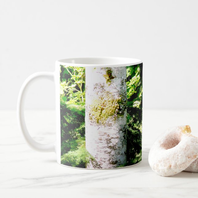 Mug de café à la lueur de forêt (Avec donut)