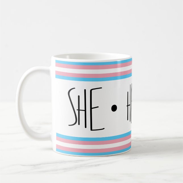 Mug de café transgenre Pronoms Elle/Son/Ses (Gauche)