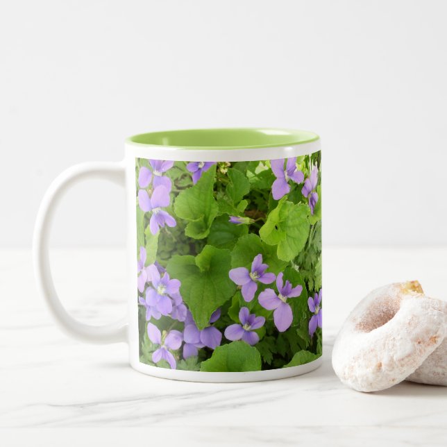 Mug de café - Violettes d'herbe - Miroir (Avec donut)
