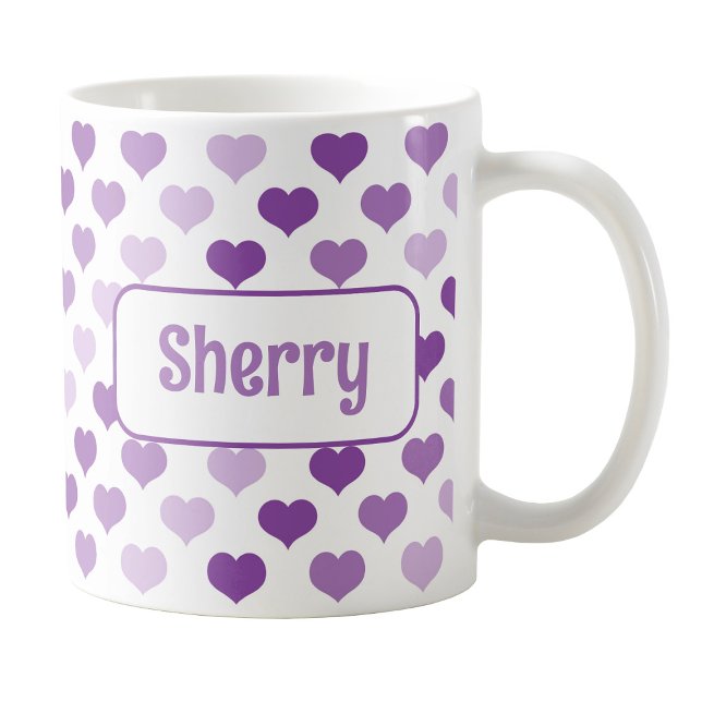 Mug de coeur pourpre personnalisé (Personalized Purple Hearts Mug at Amy's Coffee Mugs on Zazzle. )
