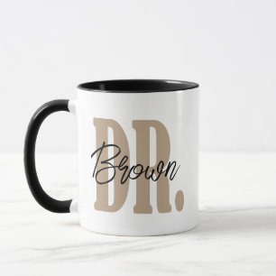Mug de docteur personnalisé avec nom de famille /