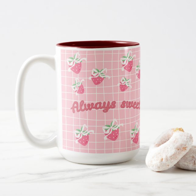 Mug de fraise toujours sucrée (Avec donut)