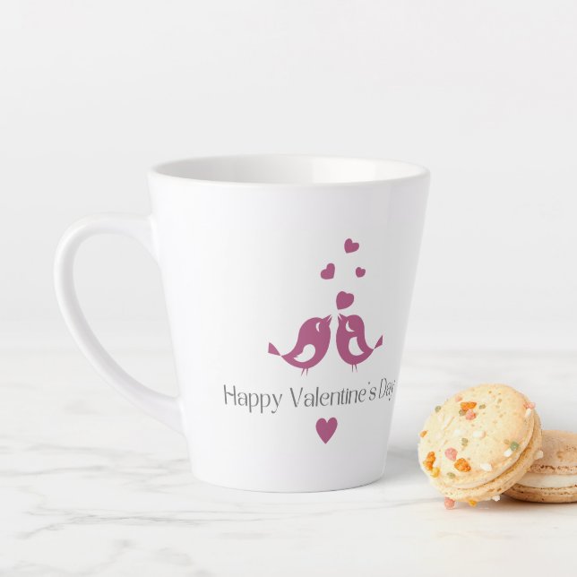 Mug de la Saint-Valentin Oiseaux d'Amour Violets,  (En situation)