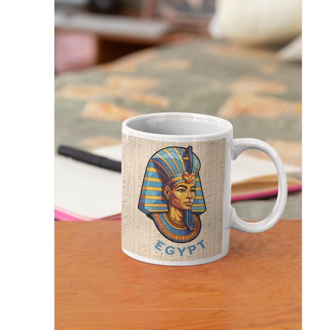 Mug de l'Egypte ancienne colorée King Pharaon (Créateur téléchargé)