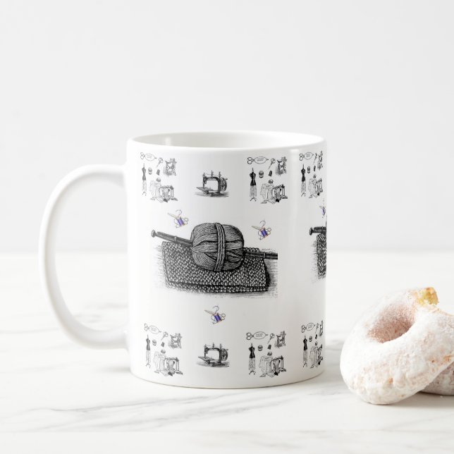 Mug de machine à coudre victorienne (Avec donut)