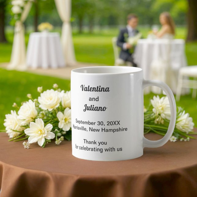 Mug de mariage noir et blanc (Typography style black and white wedding mug)