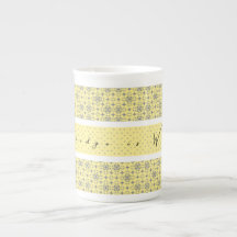 Mug de porcelaine fine à motif jaune