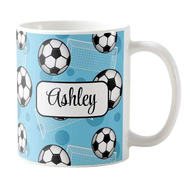 Mug de soccer bleu personnalisé (Personalized Blue Soccer Mug at Amy's Coffee Mugs on Zazzle. )