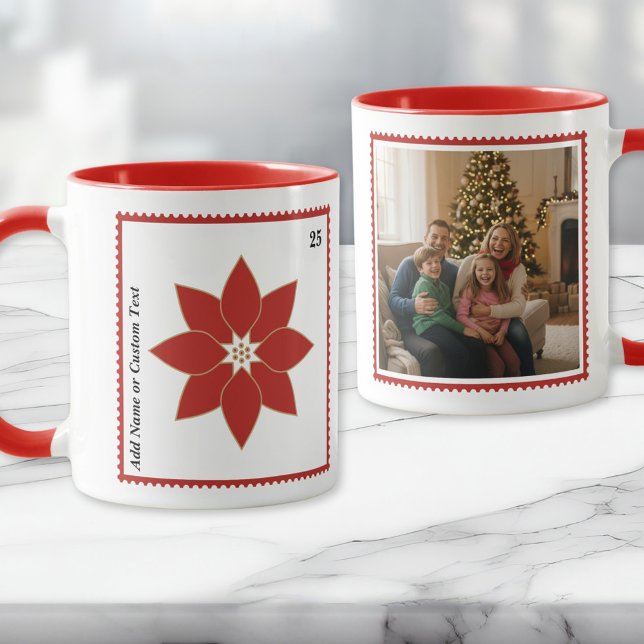 Mug de vacances poinsettia rouge timbre-poste (A festive red poinsettia custom postage stamp mug personalized with your text and photo)