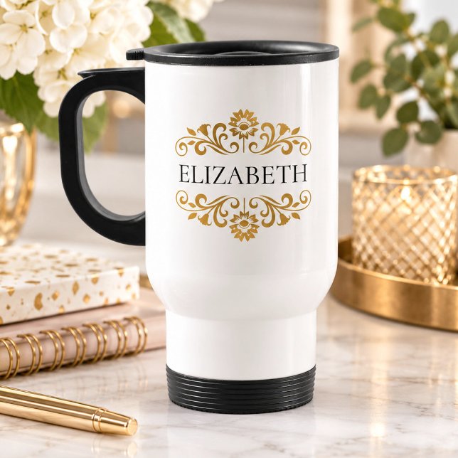 Mug de voyage à monogramme chic et moderne (An elegant monogram name travel mug with an elegant gold flourish)