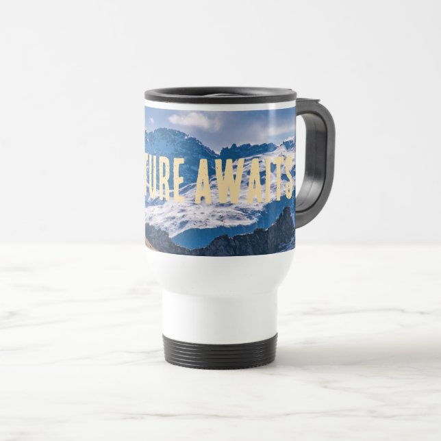Mug De Voyage Adventure awaits (Devant droit)