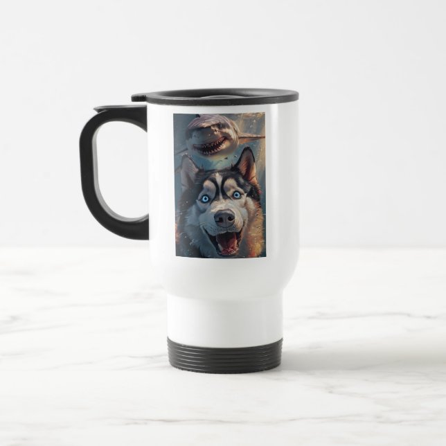 Mug De Voyage Amusant Husky Shark Chase Voyage Mug (Gauche)