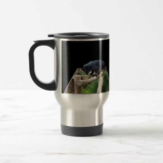 Mug De Voyage Binturong Noir (Bearcat) Se Trouvant Sur Un Journa (Gauche)