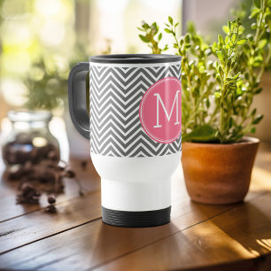 Mug De Voyage Chevrons gris et rose avec Monogramme personnalisé