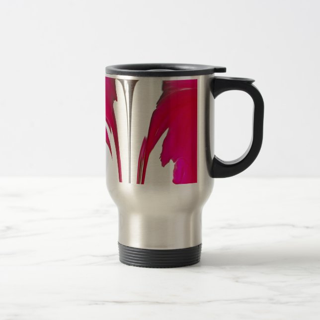 Mug De Voyage Chic rouge extraordinaire rose sous le ciel blanc. (Droit)