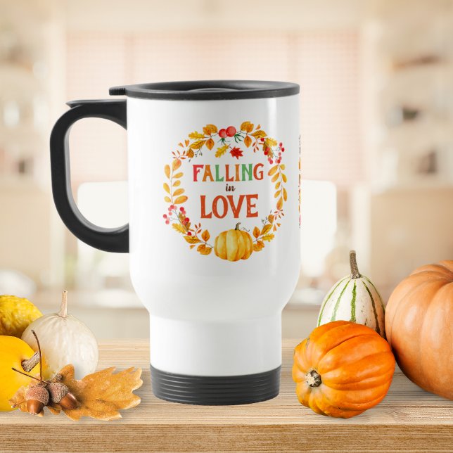 Mug De Voyage Couronne de feuilles d'automne Citrouille Tomber a (Falling in Love Wreath Autumn Leaves Pumpkin Travel Mug)