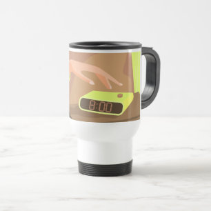 Mug De Voyage Filles main poussant sur le bouton snooze du révei
