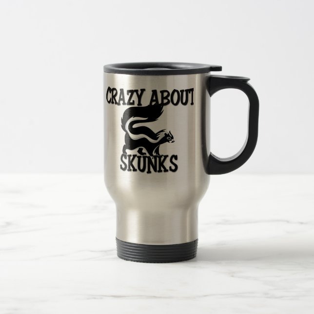 Mug De Voyage Fou au sujet des mouffettes (Droit)