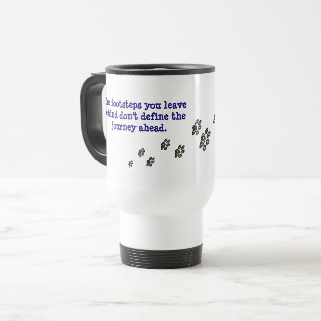 Mug de voyage inspirant - Continuez à bouger (Devant gauche)