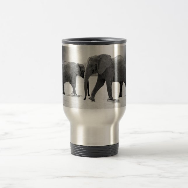 MUG DE VOYAGE LES ÉLÉPHANTS EN MARCHE VOYAGENT EN BOUGIE (Centre)