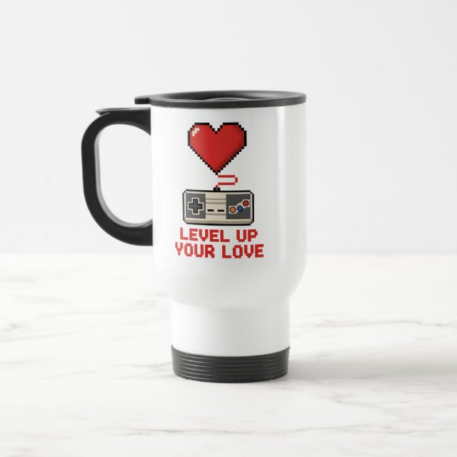 Mug De Voyage Level Up Your Love, Retro Pixel Gaming Design (Gauche)
