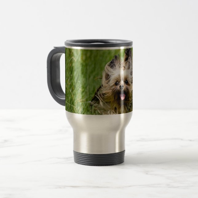 Mug De Voyage Terrier Yorkshire mignon Traversant L'Herbe (Devant gauche)