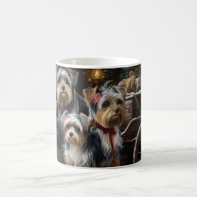 Mug Décor de Noël du Biewer Terrier Snowy Sleigh (Centre)