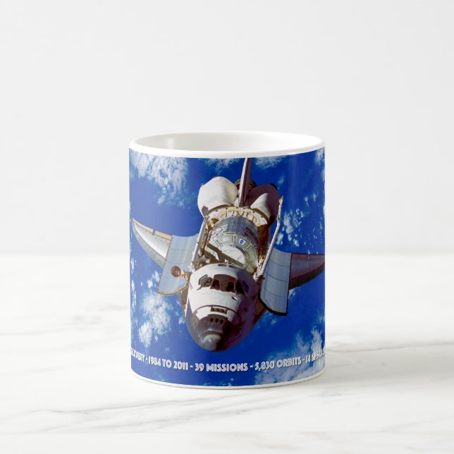 MUG DÉCOUVERTE D'UNE NAVETTE SPATIALE AMÉRICAINE (Centre)