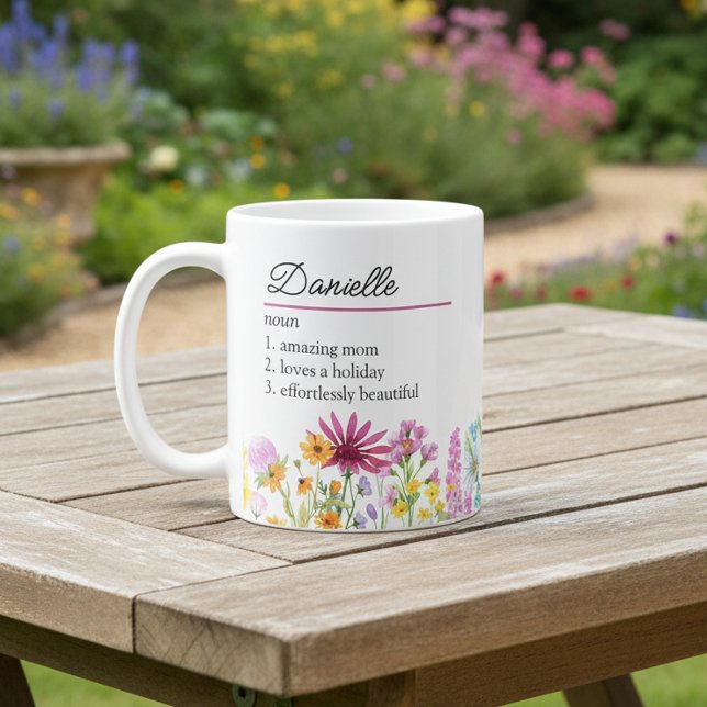 Mug Définition de nom avec bordure de fleurs sauvages  (Personalized Mug with Wildflower Border - create your own name definition)