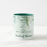 Mug Demoiselle d'honneur demoiselle d'honneur eucalypt<br><div class="desc">Un fond vert et blanc aquarellé. Décoré de feuillage de verdure d'eucalyptus et de fougère de forêt. Avec le texte : Voulez-vous être ma demoiselle d'honneur ou témoin.</div>