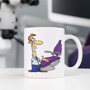 Mug Dentiste masculin drôle et chaise dentaire violett