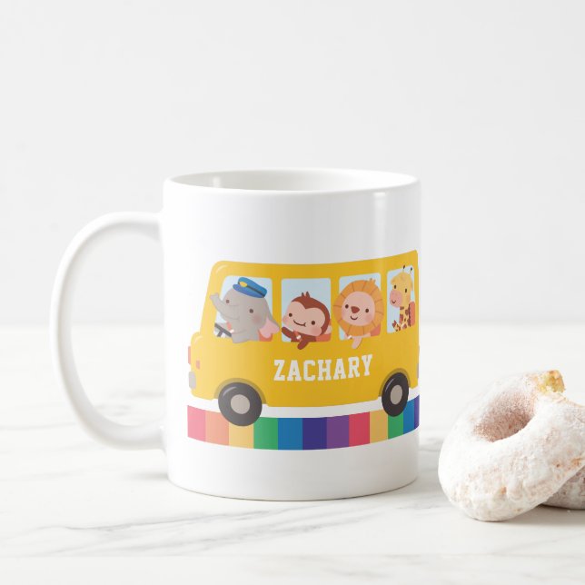 Mug Des animaux joyeux et des enfants en bus scolaire  (Avec donut)