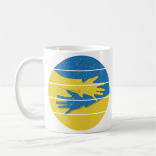 Mug Des mains minimalistes pour soutenir l'Ukraine, sa