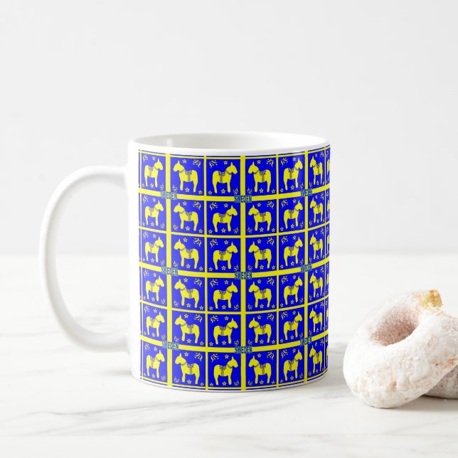 Mug design scandinave, couleurs nationales suédoises,  (Avec donut)