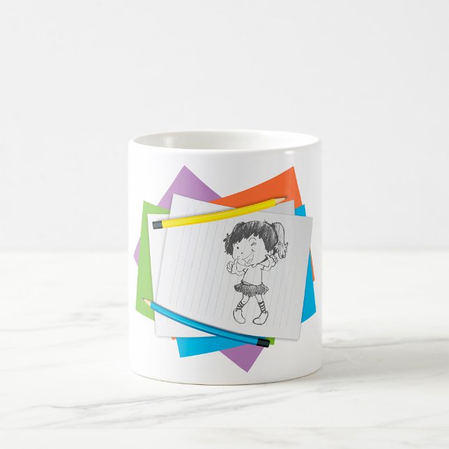 Mug Dessin esquisse de fille joueuse avec crayons colo (Créateur téléchargé)