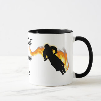 Mug Deux Vélos hors route avec flammes