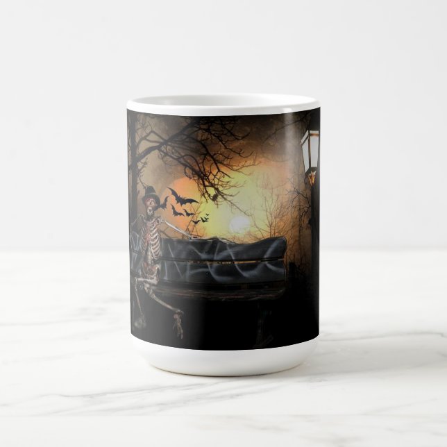 Mug d'Halloween/Squelette sur banc (Centre)