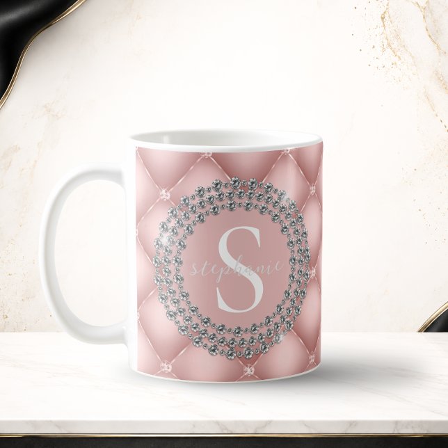 Mug Diamants Brillants Monogramme Rose Pâle Personnali (Blush Pink Monogram Sparkly Diamonds Tufted Custom Coffee Mug)