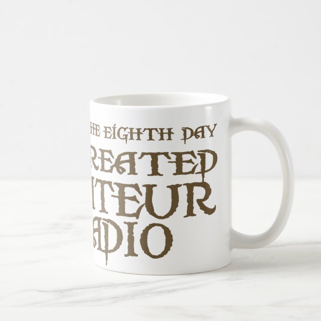 Mug Dieu a créé la radio amateur (Droite)