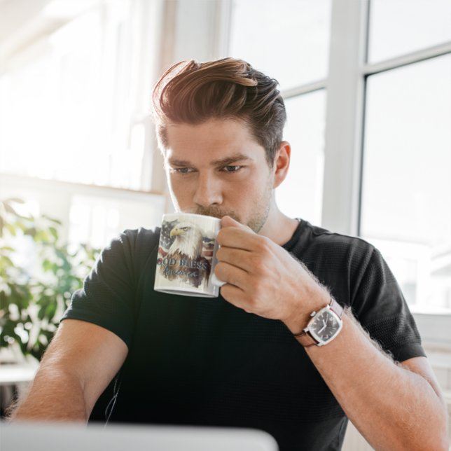 Mug Dieu bénisse l'Amérique Aigle patriotique Aquarell (Créateur téléchargé)