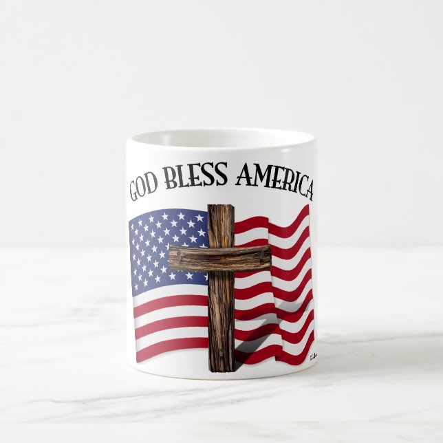 Mug DIEU BLESS AMERICA avec croix robuste et drapeau U (Centre)