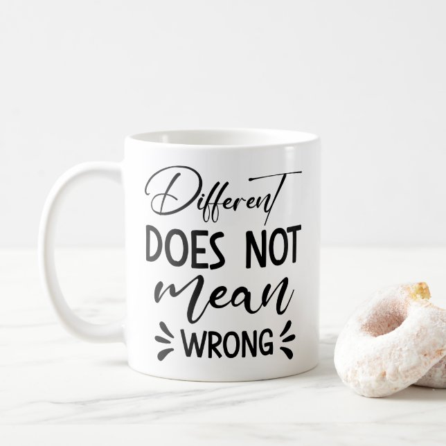 Mug Différent Ne Signifie Pas Mal (Avec donut)