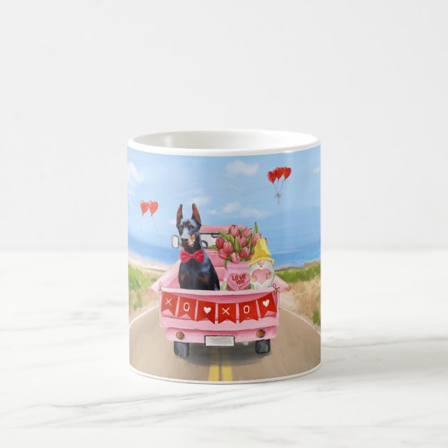 Mug Doberman Chien Saint-Valentin Coeurs de camion (Centre)